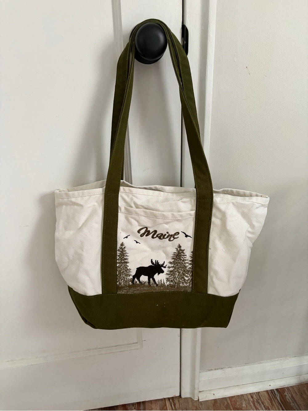 Canvas Maine Moose Tote Bag in White and Olive